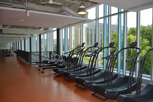 ▷ Zonas De Musculación en Instalaciones Deportivas Junto A Aparcamiento El Torcal en Málaga 1 entrenamiento-con-pesas