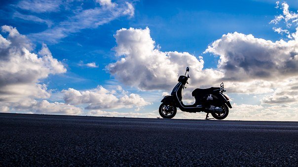 ▷ Aparcamiento de Motos en Cl. Pinzón,5 Málaga 1 motos-de-tres-ruedas-en-malaga