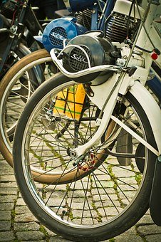 ▷ Aparcamiento de Motos en Corregidor Francisco de Luján,5 Málaga 1 parking-moto-gracia