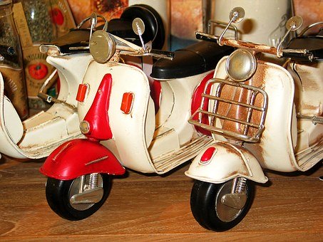 ▷ Aparcamiento de Motos en Av. Salvador Allende,334 Málaga 1 uvi-moto-malaga